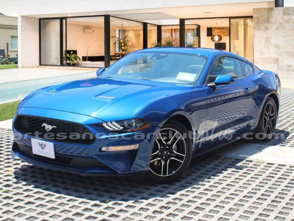 FORD MUSTANG FASTBACK - 2.3L ECOBOOST - 0 Kms - 2022.